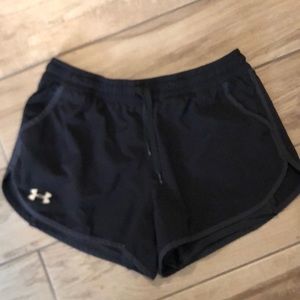 Under Armor running shorts Sz medium